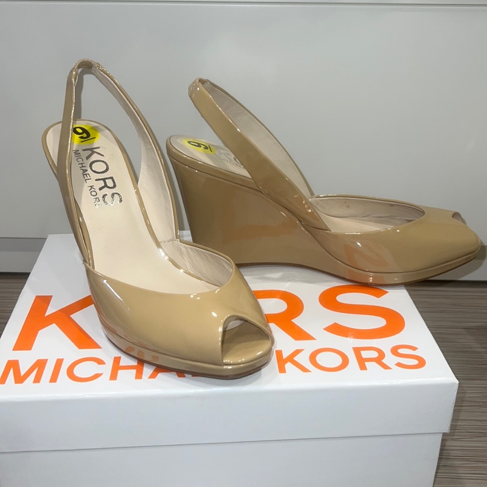 Patent Leather small wedge heels